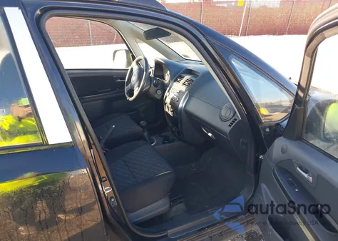 2008 Suzuki Sx4 Convenience/Touring z USA, uszkodzony, nr VIN JS2YB413885111686